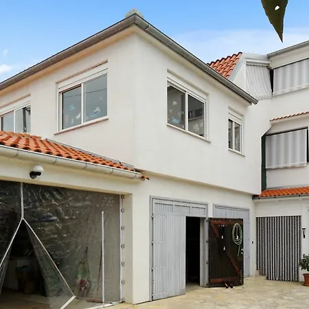 아파트 Dalmatian Coast W/ Garden & Sea View, Near - Moments F